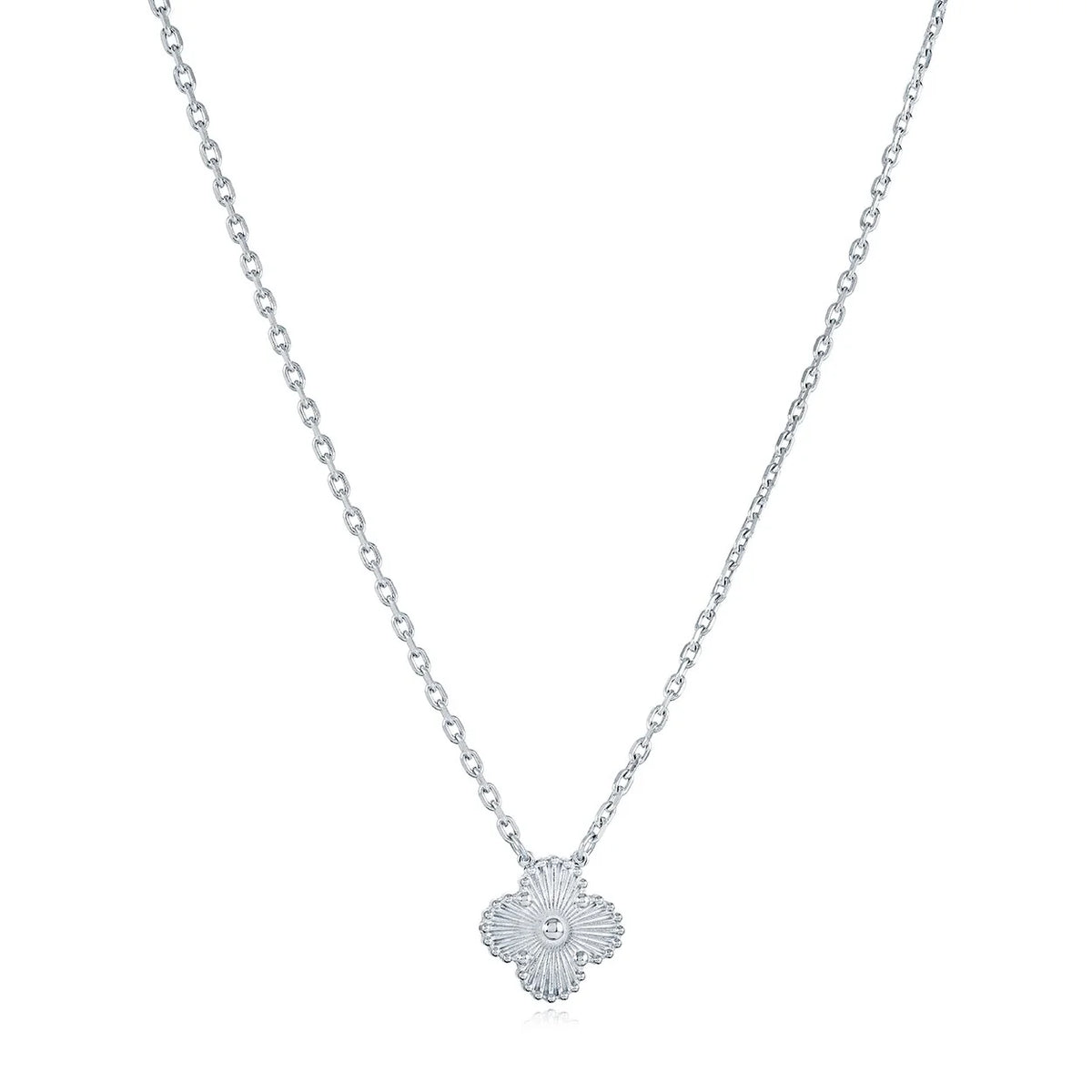 Silver lucky clover necklace for women in stainless steel, minimalist jewelry