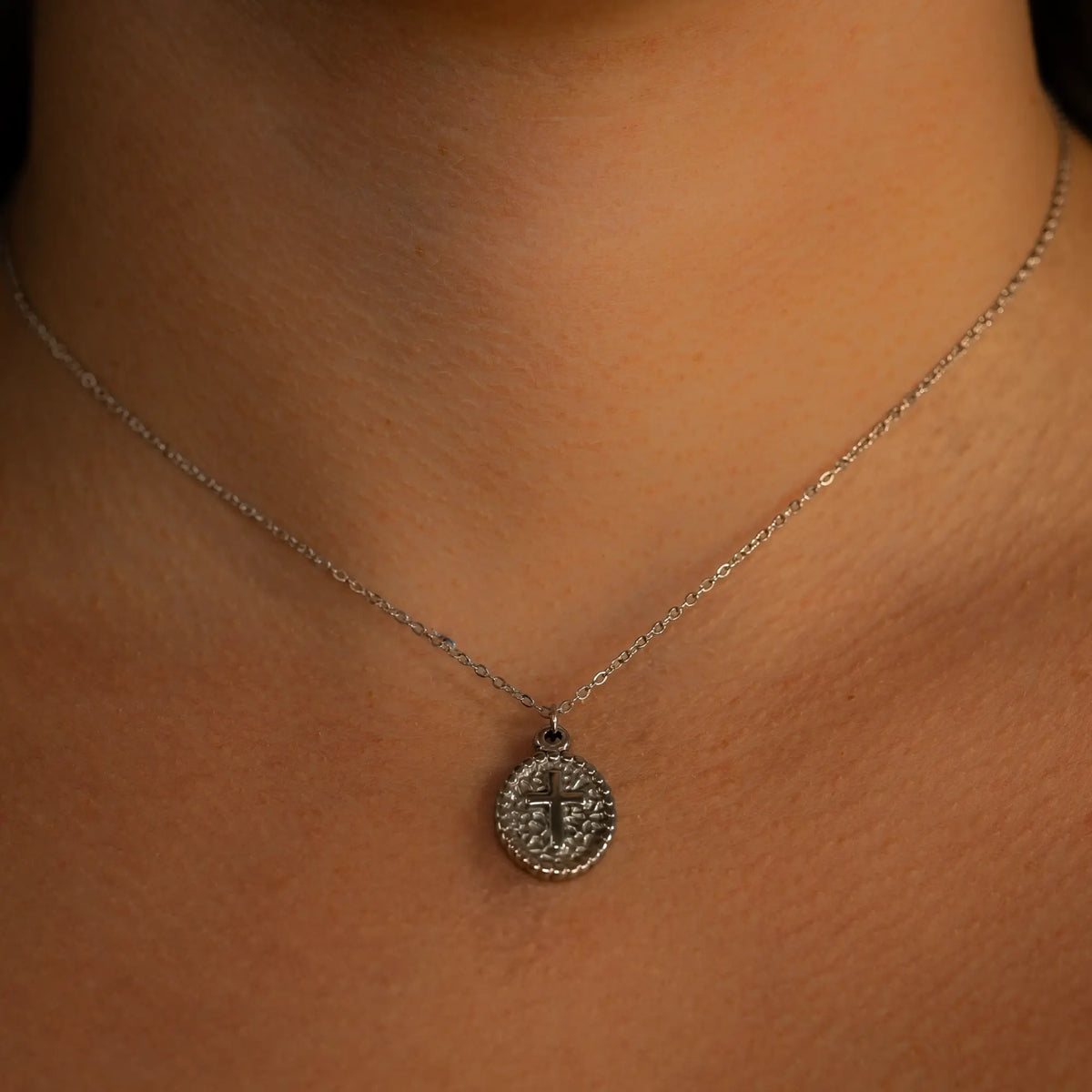 Jesus Cross Oval | 16” + 2” Gold or Silver Stainless Steel Gospel Selections